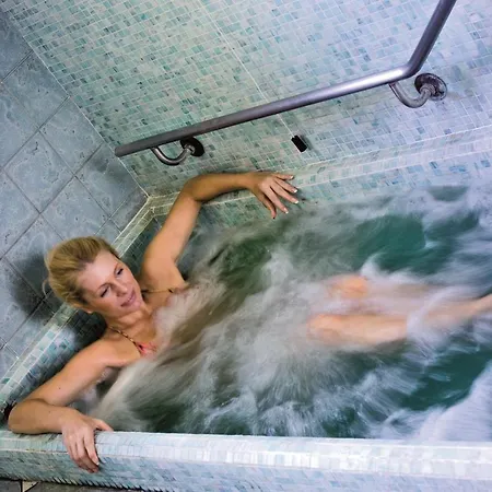 Palace Meggiorato Hotel 4*