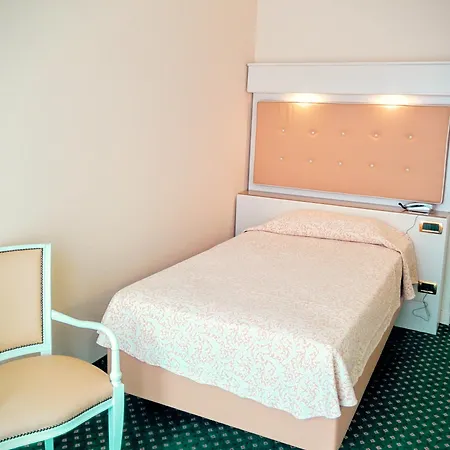 Palace Meggiorato 호텔 4*