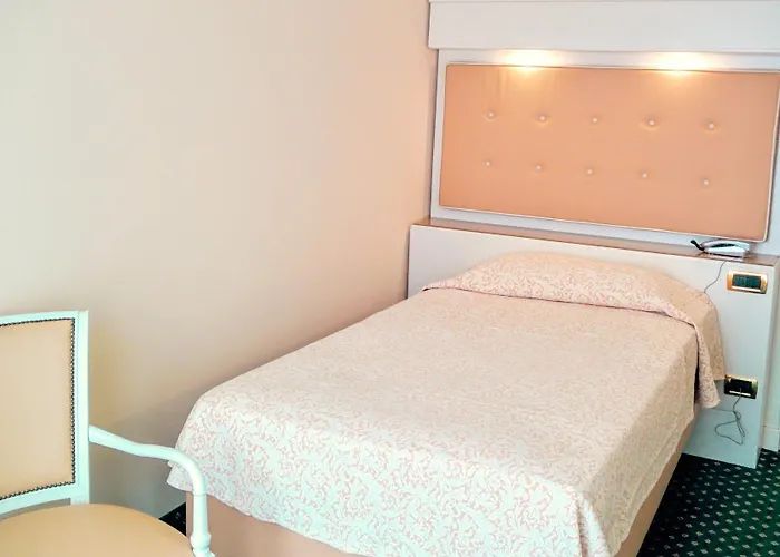 Palace Meggiorato Hotel 4*