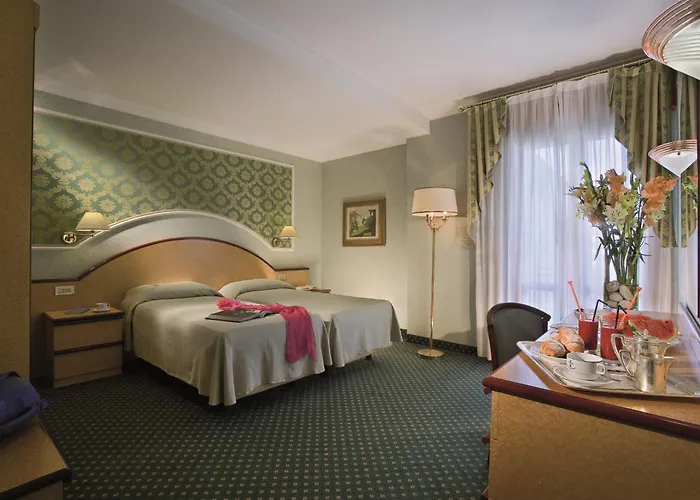 Palace Meggiorato Hotel 4*